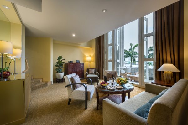 62642683-H1-Loft_Suite_Living_Room