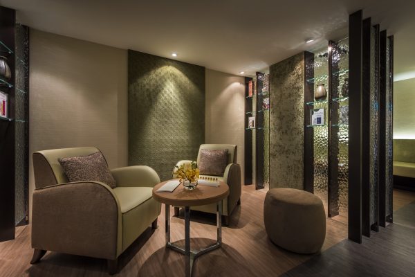 80833401-H1-The_Fullerton_Spa_(Consultation_Room)